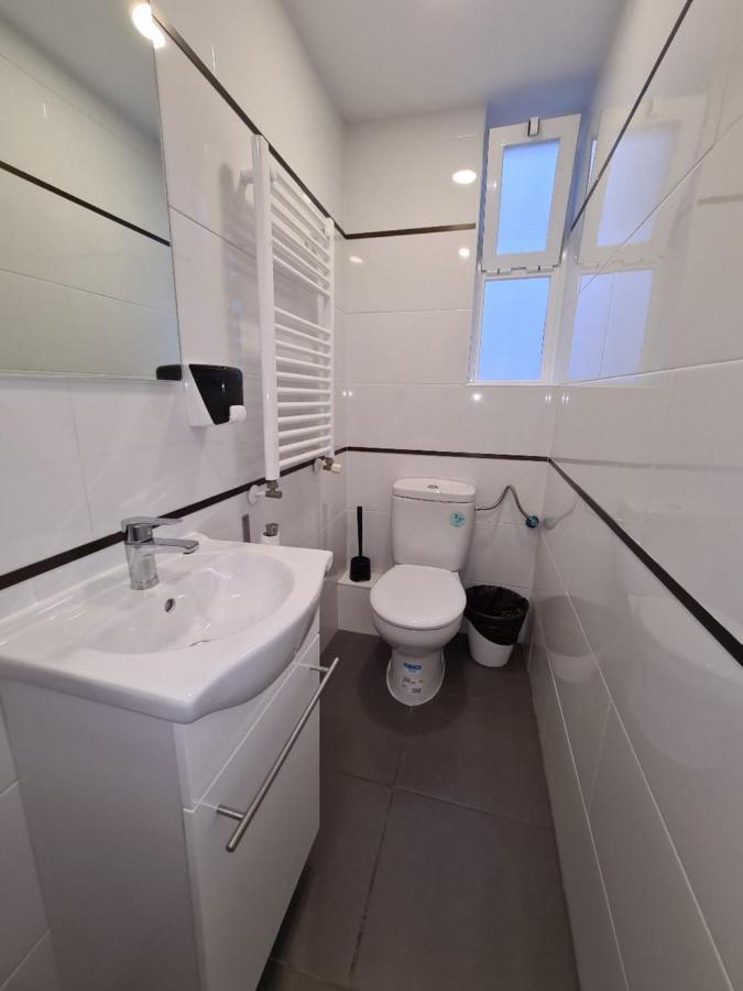 M-A Rooms Star Hostal Madrid Eksteriør billede