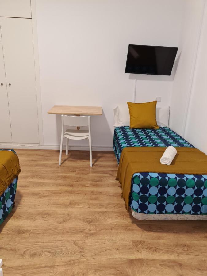 M-A Rooms Star Hostal Madrid Eksteriør billede